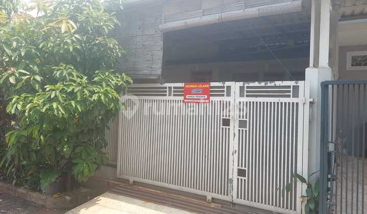 Rumah LELANG Bagus Unfurnished SHM Komplek Bumi Adipura , Bandung 2