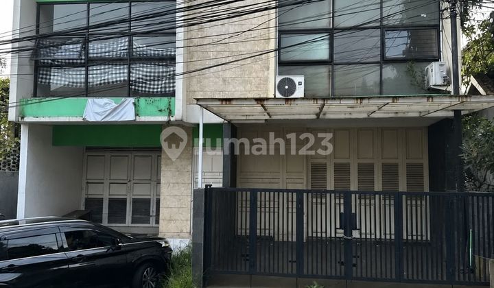 Ruko Lelang Murah Siap Huni Lingkungan Asri di Jl Cipedes Tengah