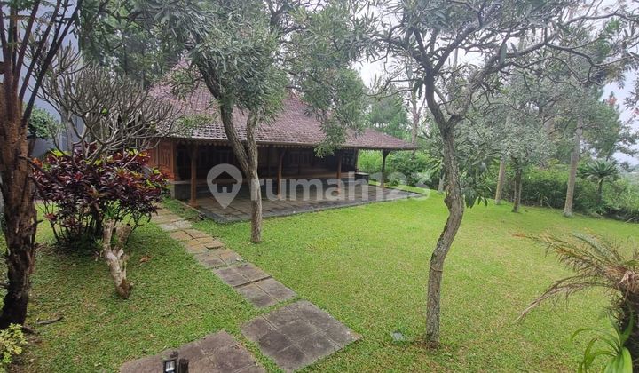 Villa DILELANG Murah 2.200 m2 SHM JL. Pesanggrahan,Dago, Bandung