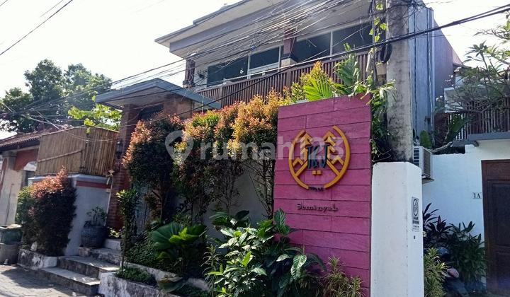 LELANG Villa 2 lantai murah stretegis nyaman SHM Seminyak, Badung LELANG Villa 2 lantai murah stretegis nyaman SHM Seminyak, Badung
