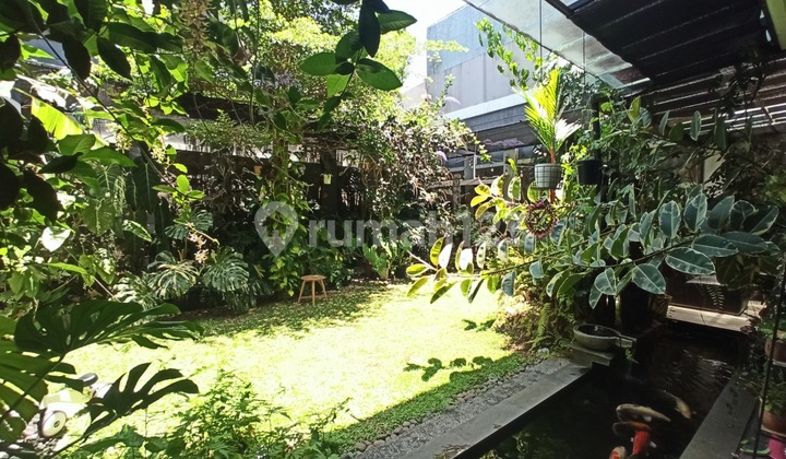 Affordable Auction for a Comfortable, Ready-to-Occupy Luxury House on Jalan Cipaku Indah