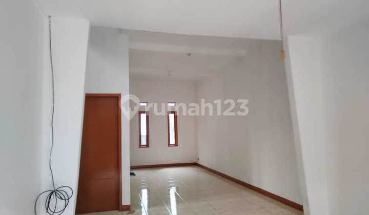 Rumah Murah cantik Bagus Unfurnished SHM Komp. Pasadena, Bandung 2