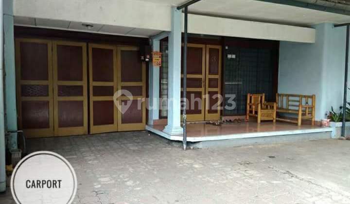 Affordable Comfortable Good Semi Furnished House with SHM Geger Kalong, Bandung 2