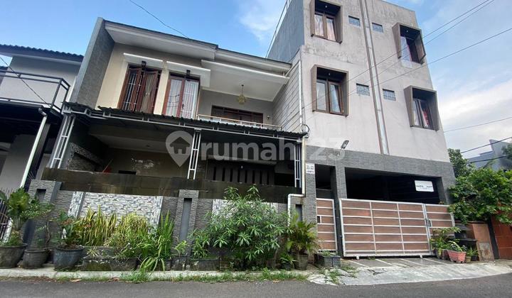 DILELANG Kost 2 lantai bagus SHM Jl. Riung Mukti Raya, Bandung DILELANG Kost 2 lantai bagus SHM Jl. Riung Mukti Raya, Bandung