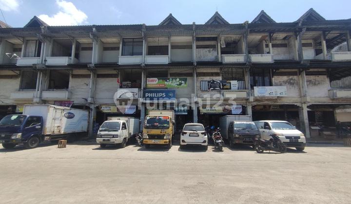 Cheap 3-Storey Shop House, Good Condition, 202 m2, Freehold Title, Caringin Central Market, Bandung.