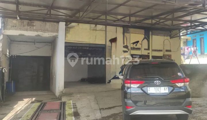 2-Story Strategic Auction House Suitable for Business Mainroad Jl. Raya Pamulihan 2