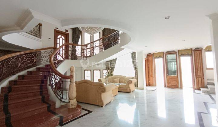 Rumah VIA LELANG Bagus Furnished SHM Komplek Setra Duta 2
