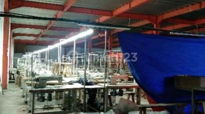 Cheap Auction Shop House 2 Floors Freehold Ready to Use on Jalan Rancamalang 2