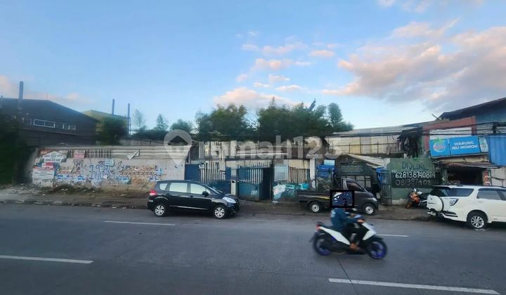 Warehouse and Business Place for Cheap Auction on Main Road Jl. Soekarno Hatta