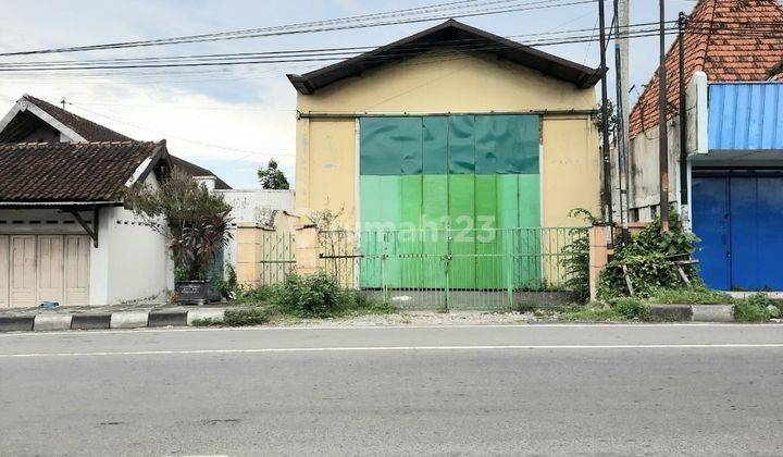 Gudang barang dekat pintu tol di kartasura Sukoharjo 3