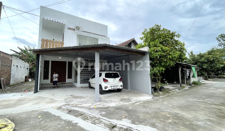 Rumah Gentan Dijual Bangunan Baru 2 Menit ke Luwes Gentan Solo 2