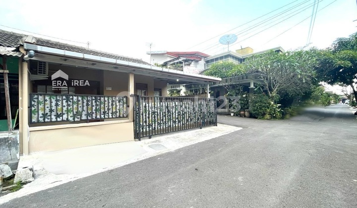 Strategic house near Boyolali City Square. 2