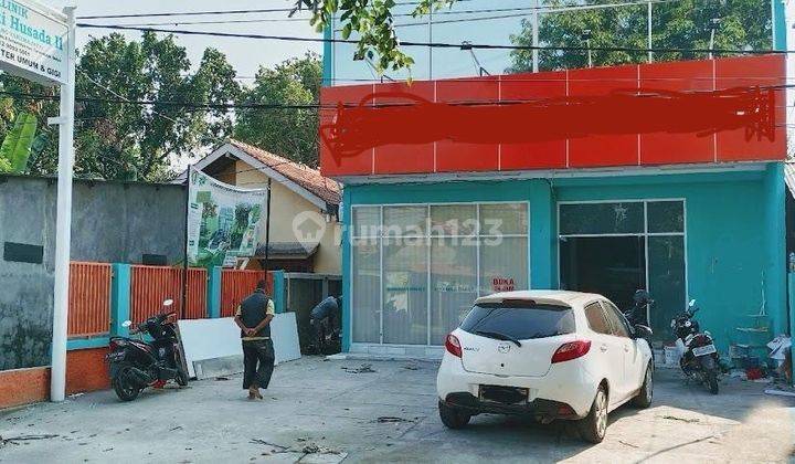 Disewa Ruko Gandeng Dekat Dengan Harapan Indah Bekasi 1