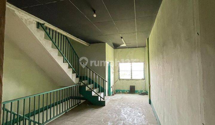 Di Jual Cepat Ruko 4,5 Lantai Lokasi Strategis di Pinggir Jalan Raya Kalimalang 2