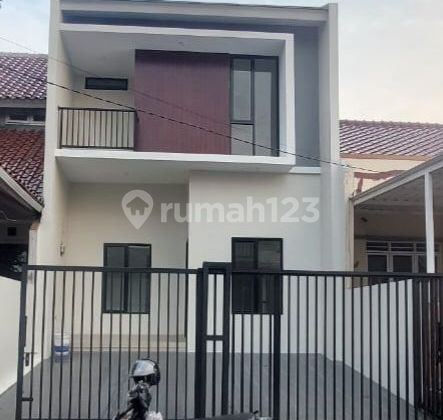 SHM Gading Serpong 5 Bedrooms Near Toll Access