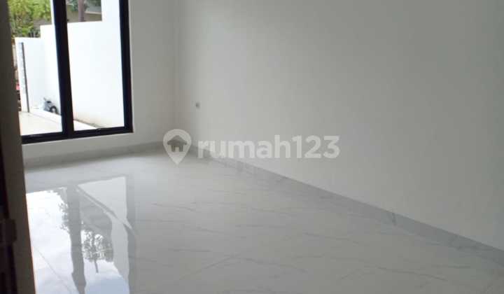 Rumah BSD 2 Lantai Dekat Stasiun KRL Rawa Buntu 2