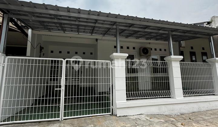 Harga Murah !! Rumah Siap Huni Dekat ke Pasar Modern BSD di Griyaloka