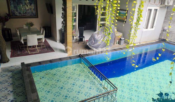 Dijual Rumah 3 Lantai di Bsd Tangsel Ada Kolam Renang Pribadi 1