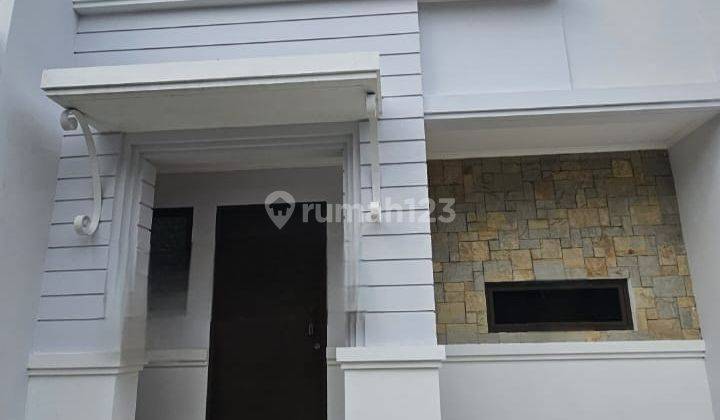 Rumah Murah 2 Lantai Kondisi Bagus Rapi di Nusaloka BSD 1