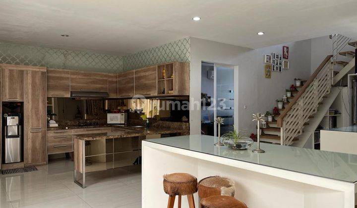 Rumah asri 2 Lantai dijual di Bintaro. Sektor 3. Jakarta Selatan. 20