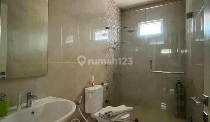 Rumah asri 2 Lantai dijual di Bintaro. Sektor 3. Jakarta Selatan. 26