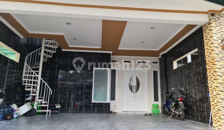 Rumah Mewah 3 Lantai Full Renov Kondisi Semifurnish Siap Huni 2