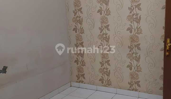 For Sale Ready-to-Occupy House in Ciledug Trade Area Tangsel Strategic Location 2