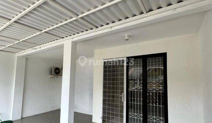 Disewakan Rumah 2 Kamar Tidur Baru Renov di Nusaloka Bsd 1