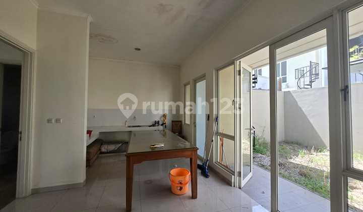 Disewakan Rumah Rapi Terawat di Suvarna Sutera Siap Huni  2