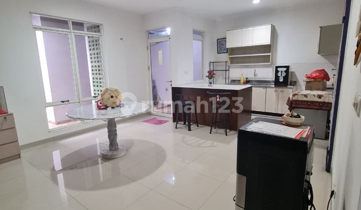 Disewakan Rumah 2 Lantai di Suvarna Sutera Include Furnish Disewakan Rumah 2 Lantai di Suvarna Sutera Include Furnish