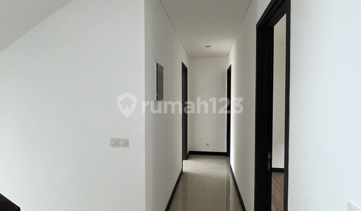 Brand New Rumah Hiera BSD Cluster Welton Include Kitchen Set Water Heater 2