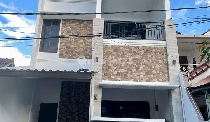 Dijual Rumah 2 Lantai Rapi Siap Huni SHM On Hand di Alam Sutera 1