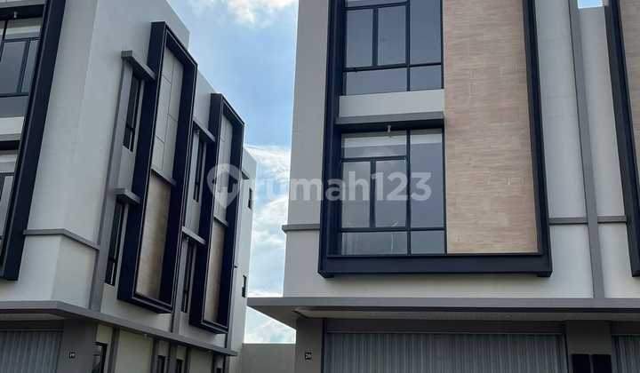 Dijual Rugi Ruko Hoek Astha Suvarna Sutera Tangerang Siap Pakai Dijual Rugi Ruko Hoek Astha Suvarna Sutera Tangerang Siap Pakai