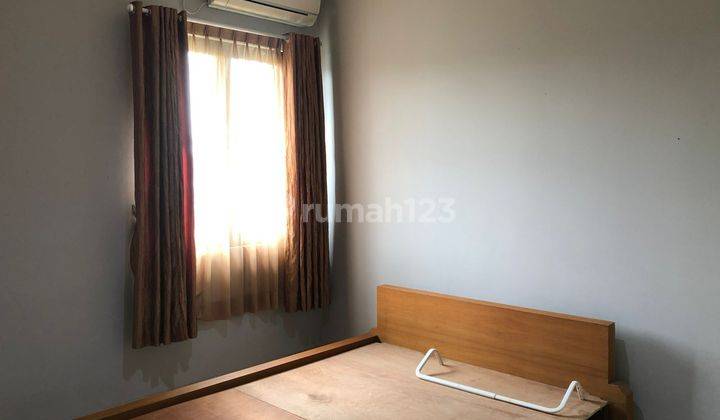 Disewakan Rumah 2 Lantai Semifurnish di Bintaro Tangsel 2