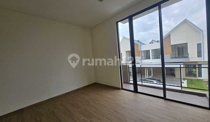 New House for Sale in Suvarna Sutera, Ready to Occupied, One Step to Pasar 8 2