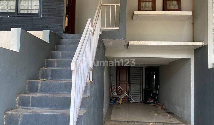 Rumah Siap Huni dengan Gaya Modern di Selatan Jakarta 2