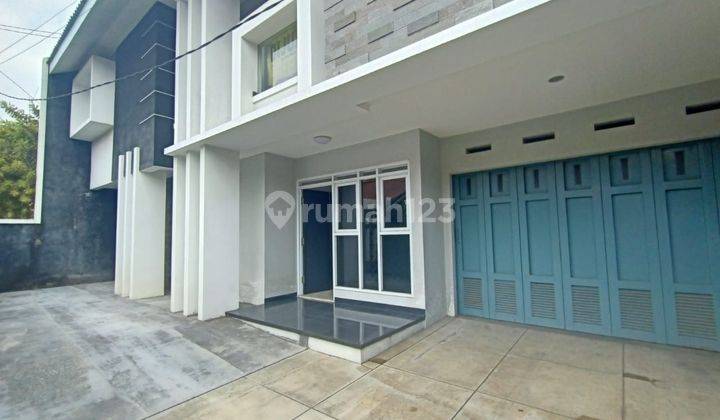 Rumah 2 Lt Baru SHM di Komplek Srimahi Baru Jl. Srikania, Bkr, Bandung 1