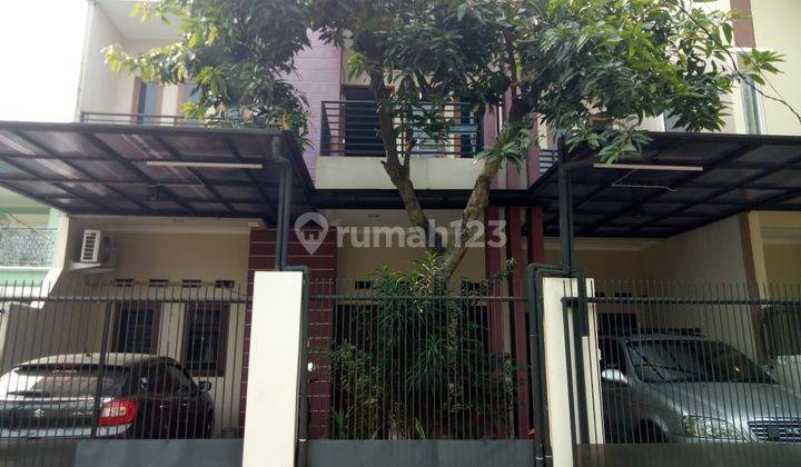 Jual Rumah Sangat Terawat 2 Lantai Bsd Sektor 1.3 1