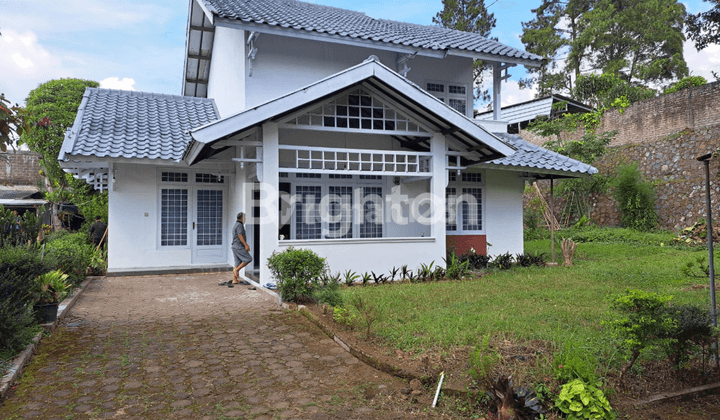 VILLA ISTIMEWA 2 LANTAI PALASARI PUNCAK CIPANAS 1