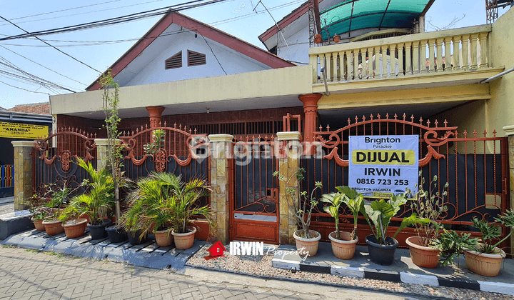 RUMAH HOEK DI KOMPLEKS KUNCIRAN MAS PERMAI 1