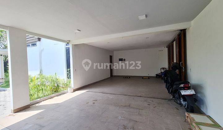 Rumah Hoek 2 Lantai Baru Renovasi Siap Huni Di Kembangan, Meruya Selatan 2