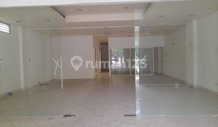 Ruko strategis tengah kota Semarang ramai pusat bisnis segitiga emas dekat simpang lima dekat tugu muda dekat Gajahmada dekat Pandanaran dekat mall Paragon disewakan di jl raya Thamrin Semarang tengah 2