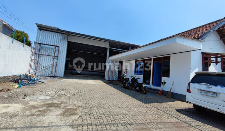 Central Semarang Warehouse Suitable for Garage, Office, Dormitory, Storage Truck Access For Rent in Simongan, West Semarang 2
