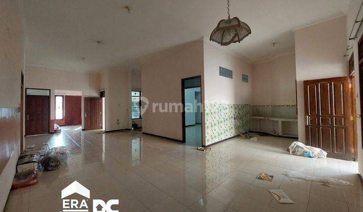 Rumah besar luas tengah kota Semarang siap pakai dekat bandara dekat pelabuhan dekat tol dekat sekolah DCS dekat kampus Binus disewakan di Puri Anjasmoro Semarang barat 2
