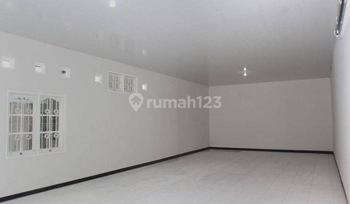 Rumah baru modern minimalis tengah kota Semarang di pusat kota dekat simpang lima siap huni dijual di Halmahera Semarang tengah 2