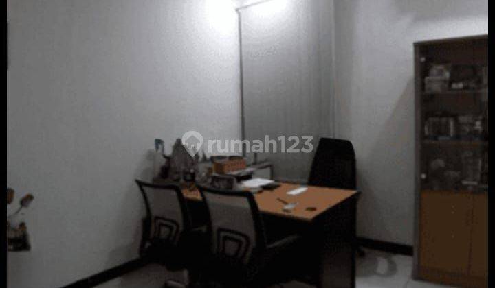 Rumah tengah kota Semarang pusat kota siap pakai dekat kampus Undip pleburan dijual di erlangga semarang tengah 2