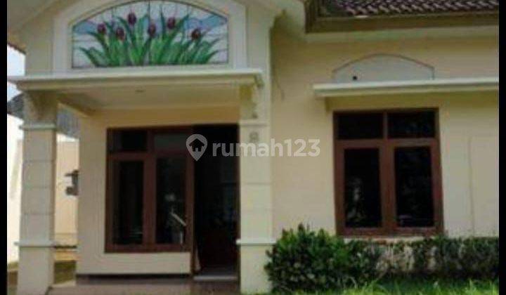 Rumah furnish murah tengah kota Semarang siap pakai dekat kampus Undip dekat pintu tol disewakan di graha estetika tembalang semarang selatan 1