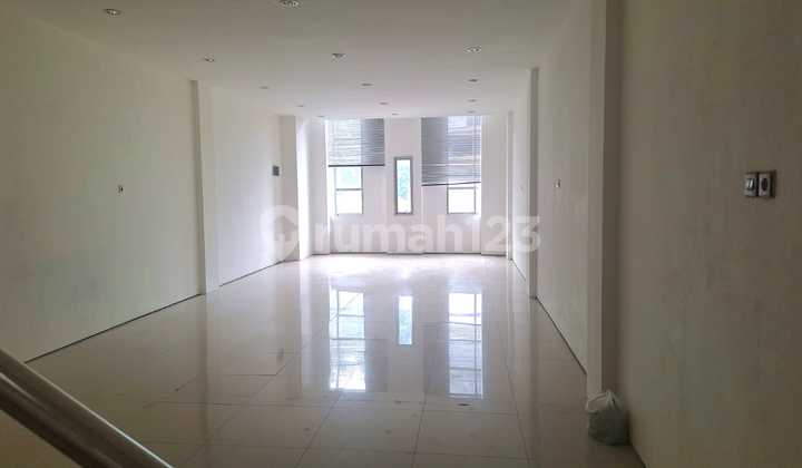 Ruko Strategis Ramai Tengah Kota Semarang Pusat Kota Pusat Bisnis Siap Pakai Dekat Simpang Lima Dijual Di Jalan Raya Sriwijaya Semarang Tengah 2