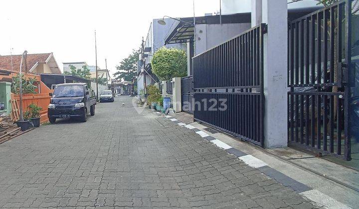 Tanah bonus rumah lama murah tengah kota Semarang cocok untuk kos kantor rumah tinggal dijual di Puspanjolo Semarang barat 2