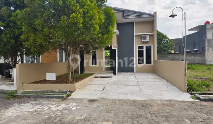 Rumah Baru Murah Tengah Kota Semarang Siap Pakai Dekat Kiw Dekat Kic Dekat Pintu Tol Dekat Kampus Unika Dijual Di Ngaliyan Semarang Barat 1